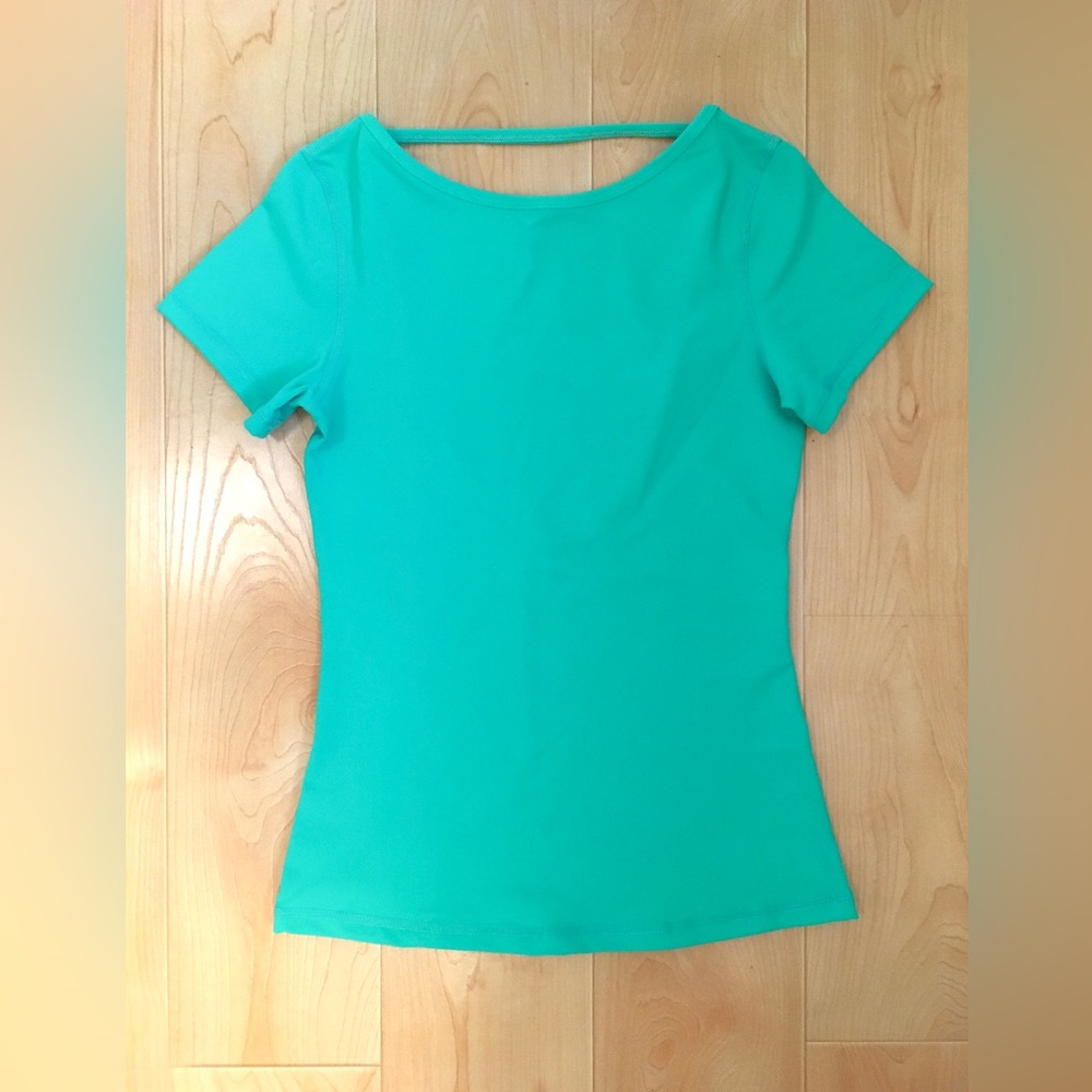 Buffbunny Short sleeve open-back turquoise workout top